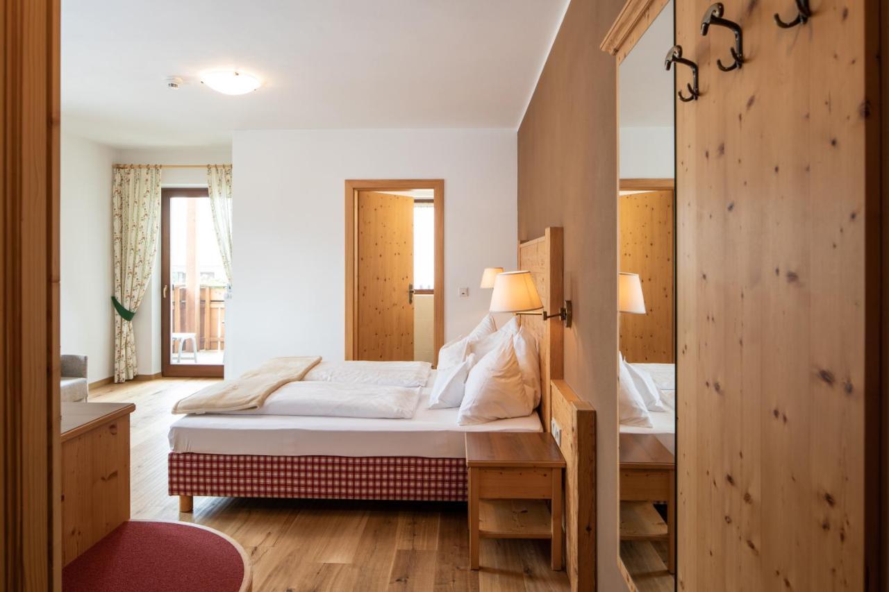 Hotel Falken ฟัลเซส ภายนอก รูปภาพ